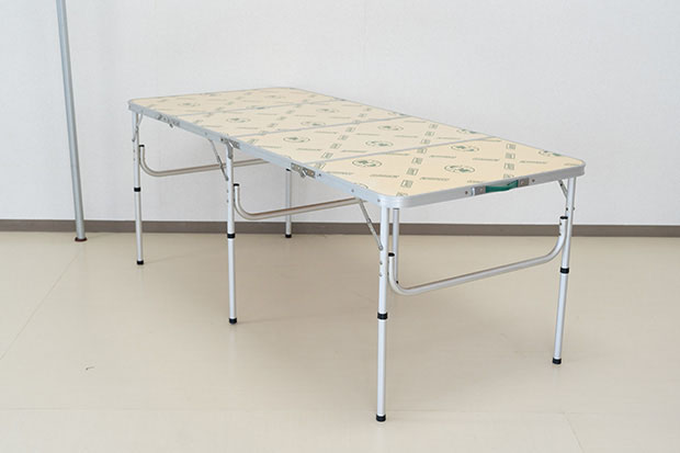 コールマン 四つ折りテーブル