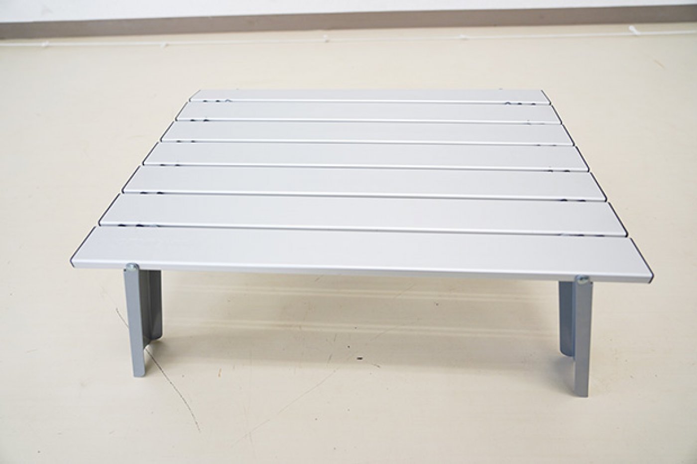 キャプテンスタッグ アルミテーブル