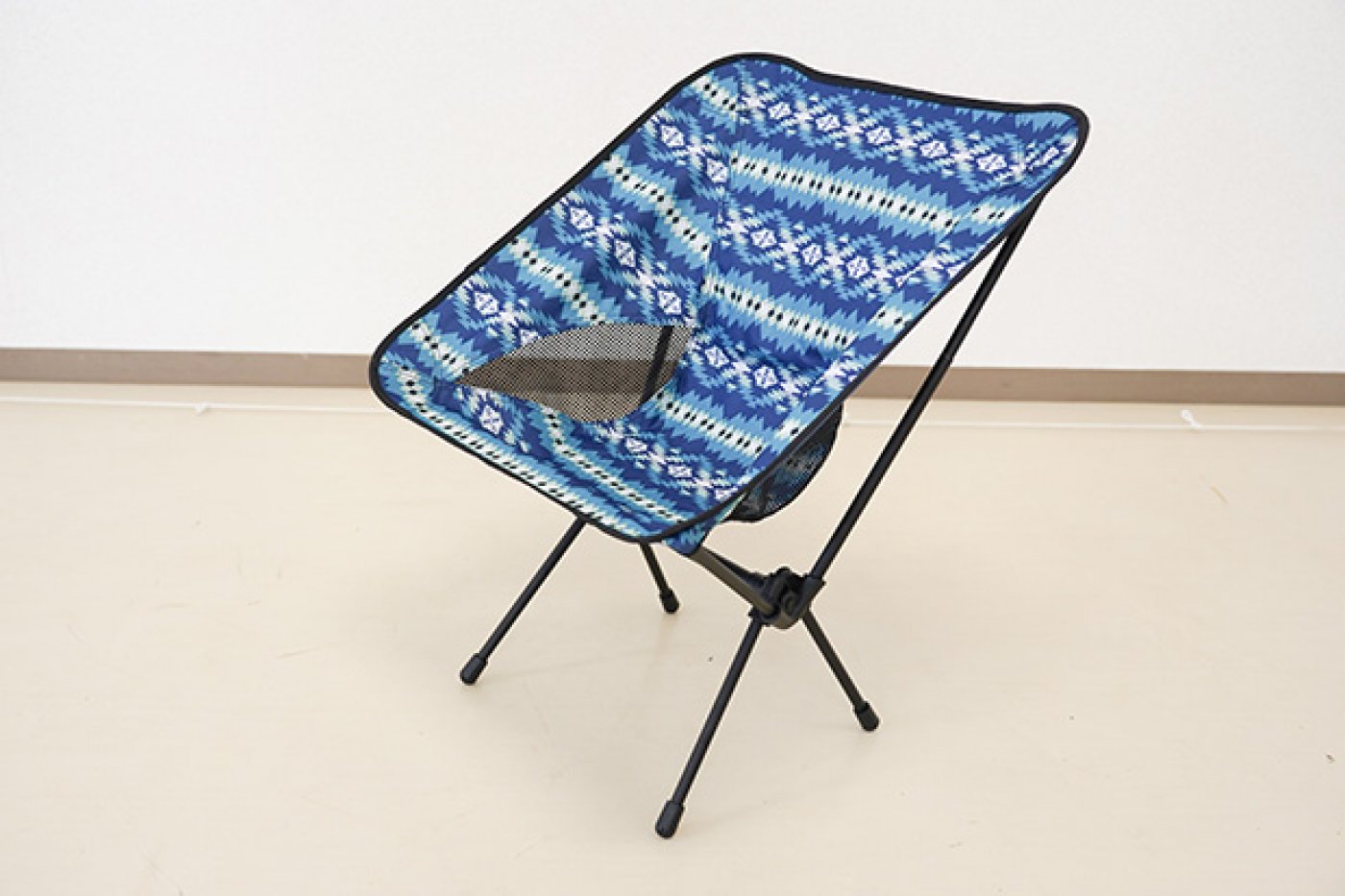キャンピングチェア(エスニックブルー)